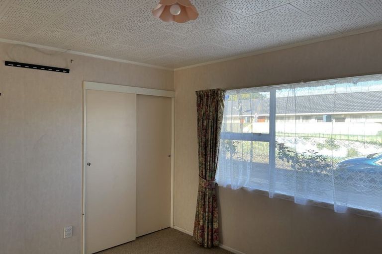 Photo of property in 16b Mako Mako Road, Levin, 5510