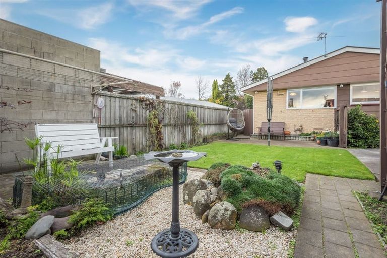 Photo of property in 19 Lochee Road, Upper Riccarton, Christchurch, 8041