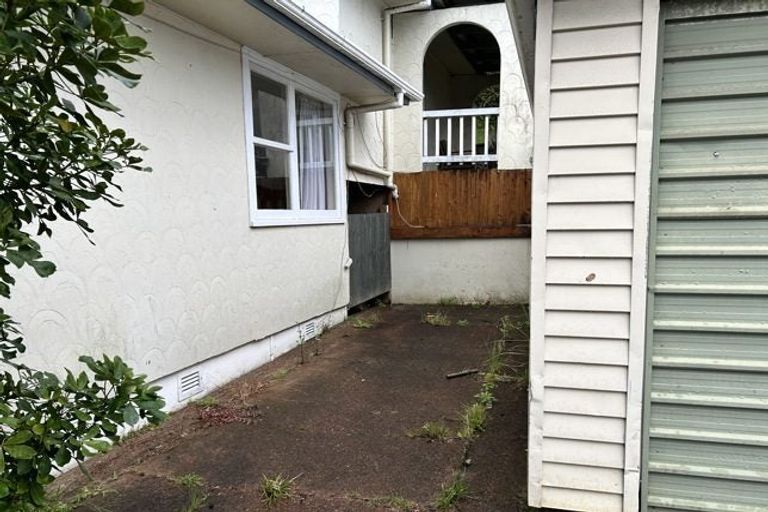 Photo of property in 4 Sequoia Place, Sunnynook, Auckland, 0620