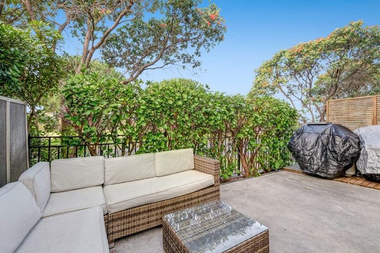 Photo of property in 19 Trimaran Drive, Gulf Harbour, Whangaparaoa, 0930