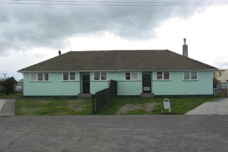 Photo of property in 10-12 Grant Crescent, Masterton, 5810