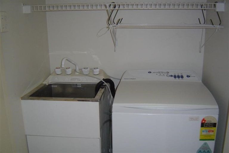 Photo of property in 25/5 Carolina Place, Albany, Auckland, 0632