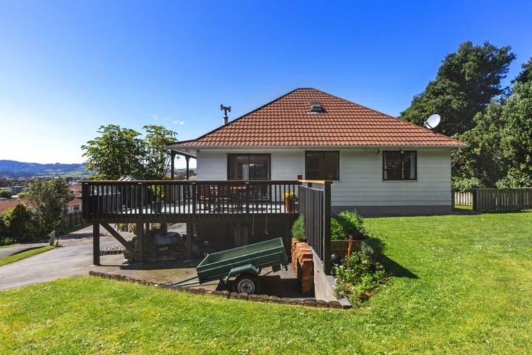 Photo of property in 14 Longitude Place, Whitby, Porirua, 5024
