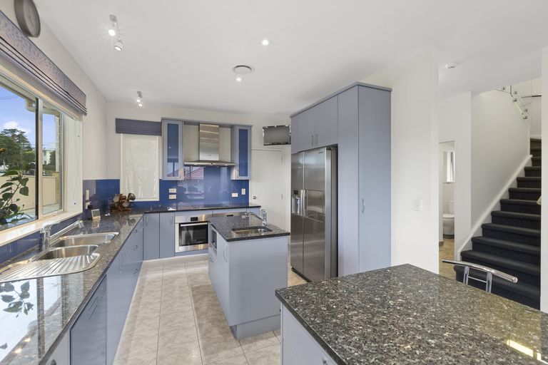 Photo of property in 8a Daytona Road, Henderson, Auckland, 0610