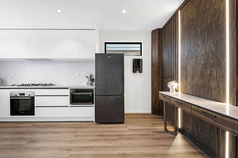 Photo of property in 10 Koropiko Lane, Flat Bush, Auckland, 2019
