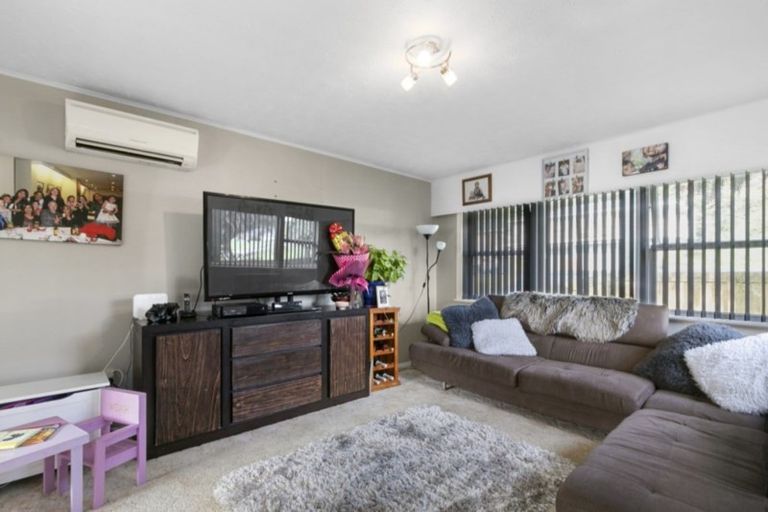 Photo of property in 13 Main Road, Wainuiomata, Lower Hutt, 5014