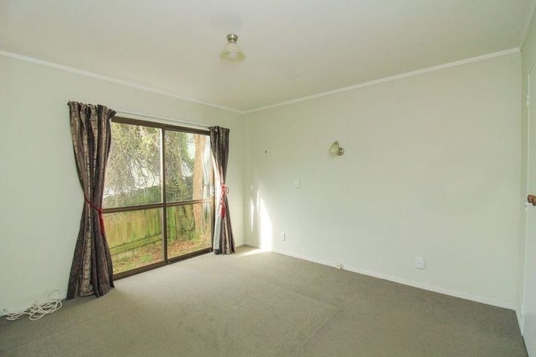 Photo of property in 67b Thurleigh Grove, Karori, Wellington, 6012