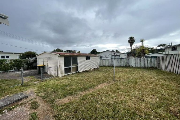 Photo of property in 7 Croydon Road, New Lynn, Auckland, 0600