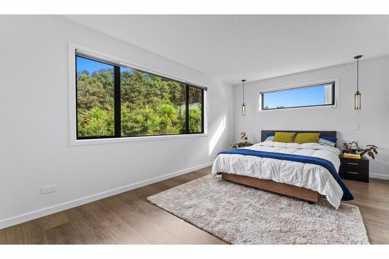 Photo of property in 5 Libertia Lane, Orewa, 0931