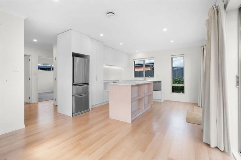 Photo of property in 28b Seymour Street, Hornby, Christchurch, 8042