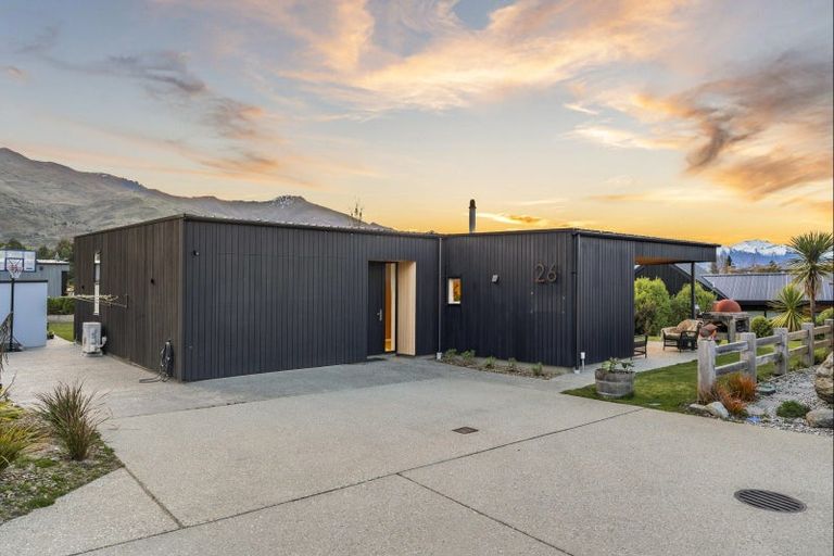 Photo of property in 26 Stackbrae Avenue, Wanaka, 9305