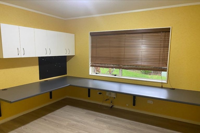 Photo of property in 46 Langdale Avenue, Paraparaumu, 5032