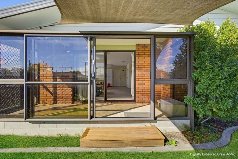 Photo of property in 3/17 Townshend Crescent, Greenmeadows, Napier, 4112