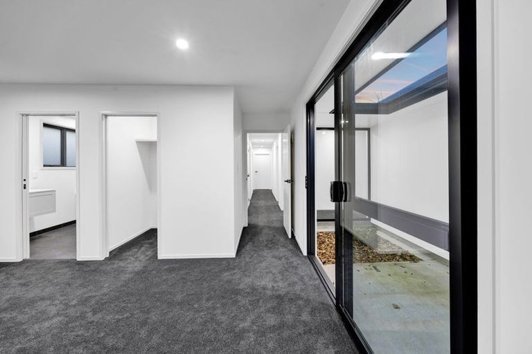 Photo of property in 74 Turuturu Road, Hawera, 4674