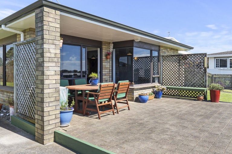 Photo of property in 9 Chatswood Grove, Fitzroy, New Plymouth, 4312