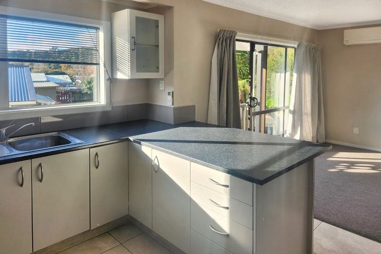 Photo of property in 16 Crystal Grove, Birchville, Upper Hutt, 5018