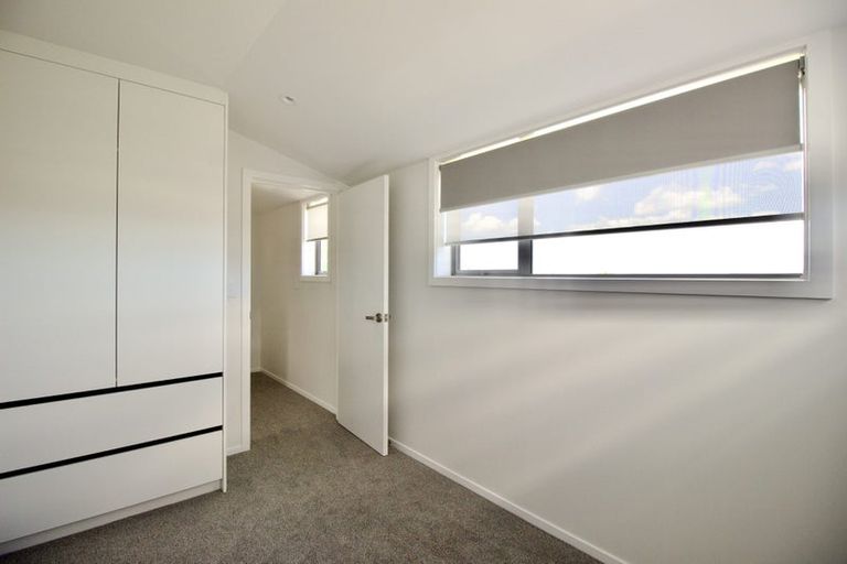 Photo of property in 6/94 Target Road, Totara Vale, Auckland, 0629