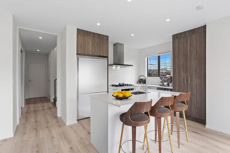 Photo of property in 50 Katikati Drive, Manurewa, 2102