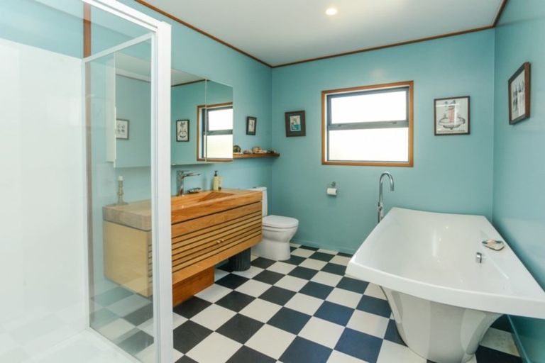 Photo of property in 43 Shoal Beach Road, Aramoana, Waipawa, 4271