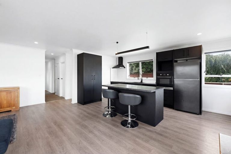 Photo of property in 11a Knightsbridge Place, Dinsdale, Hamilton, 3204