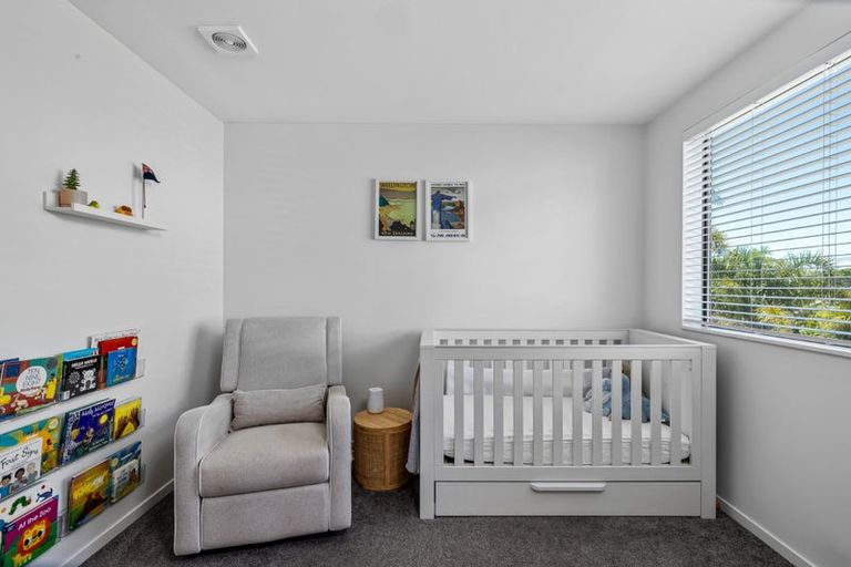 Photo of property in 5/13 Windy Ridge Road, Glenfield, Auckland, 0629