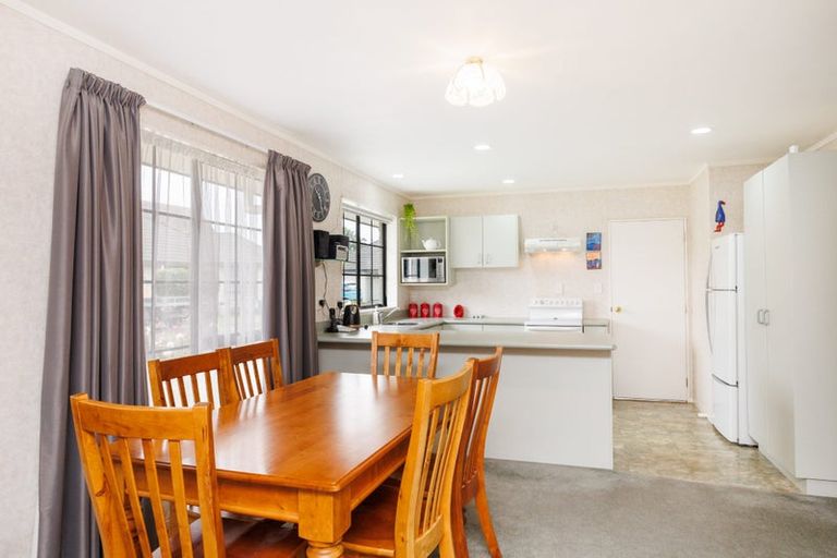 Photo of property in 8/63 North Street, Palmerston North, 4410
