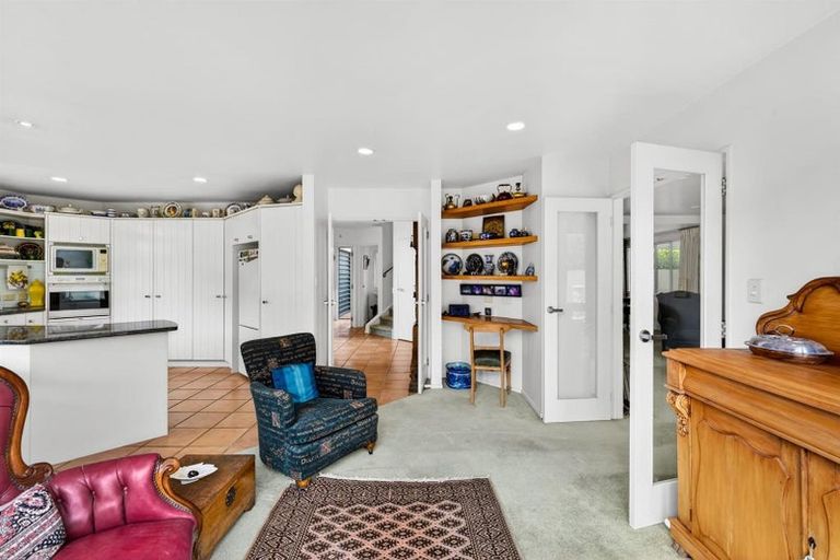Photo of property in 12a Saltburn Road, Milford, Auckland, 0620