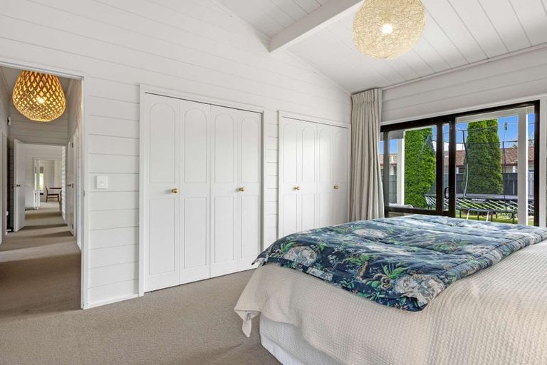 Photo of property in 2 Kathleen Street, Parkvale, Hastings, 4122