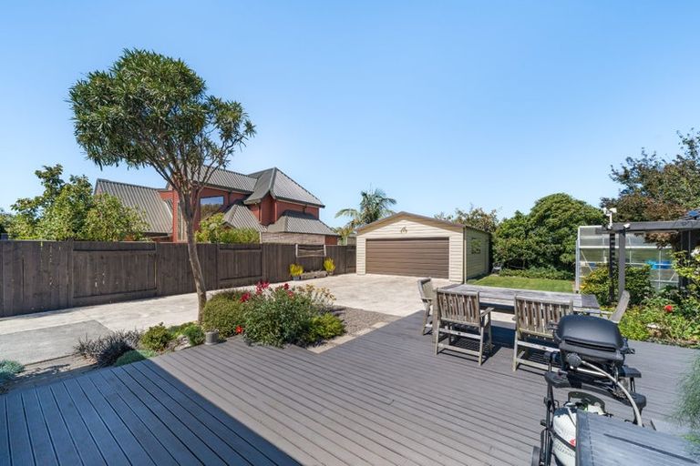Photo of property in 360 Featherston Street, Palmerston North, 4414