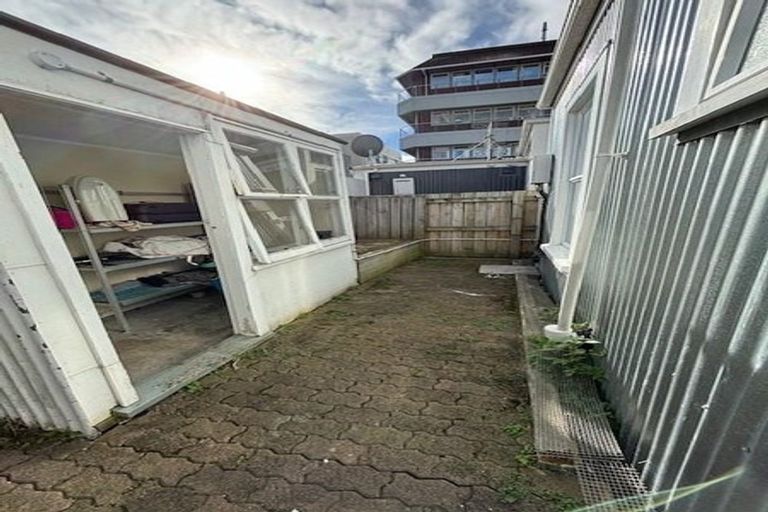 Photo of property in 4-8 Footscray Avenue, Te Aro, Wellington, 6011