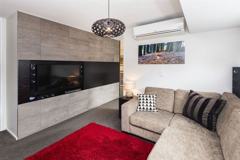 Photo of property in 416 Papanui Road, Papanui, Christchurch, 8053