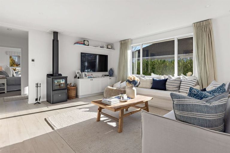 Photo of property in 24 Kenwyn Avenue, St Albans, Christchurch, 8052