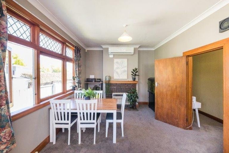 Photo of property in 28 Karina Terrace, Roslyn, Palmerston North, 4414