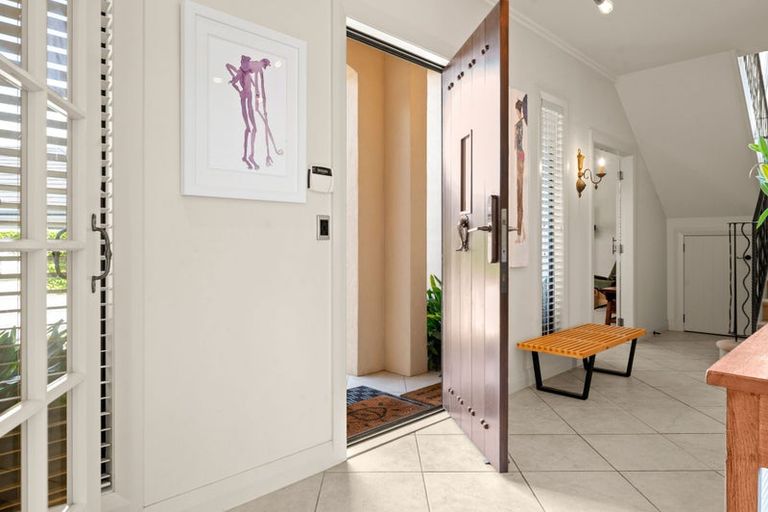 Photo of property in 35 The Esplanade, Huntington, Hamilton, 3210