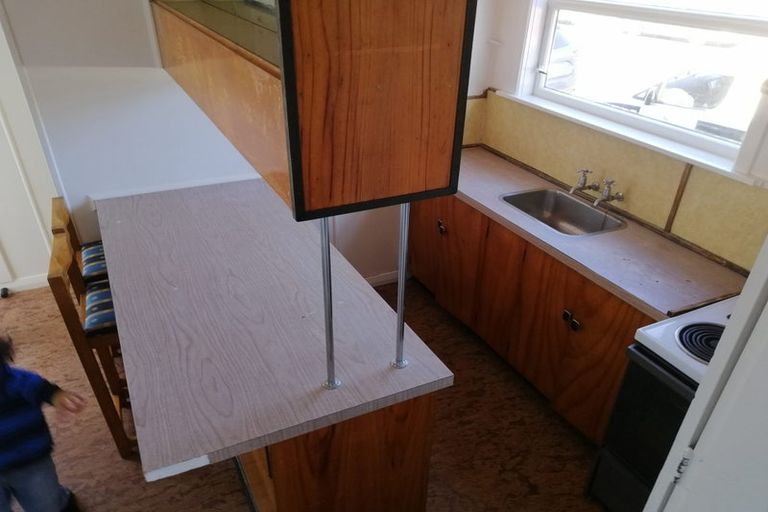 Photo of property in 16 Toru Street, Lyall Bay, Wellington, 6022