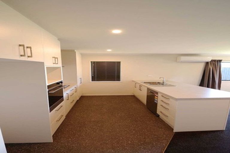 Photo of property in 33 Ragley Way, Rolleston, 7615