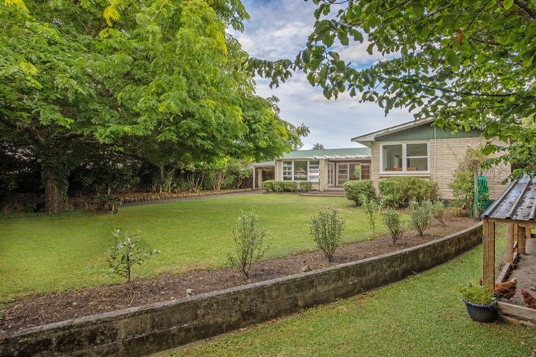 Photo of property in 6 Cobham Crescent, Waipukurau, 4200