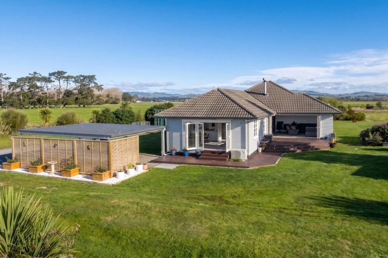 Photo of property in 162 Para Road, Waihakeke, Carterton, 5792