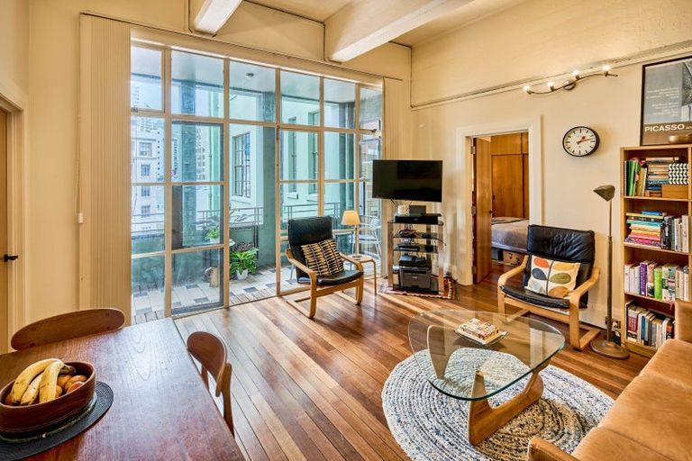 Photo of property in Dominion Apartments, 80u4 Victoria Street, Wellington Central, Wellington, 6011