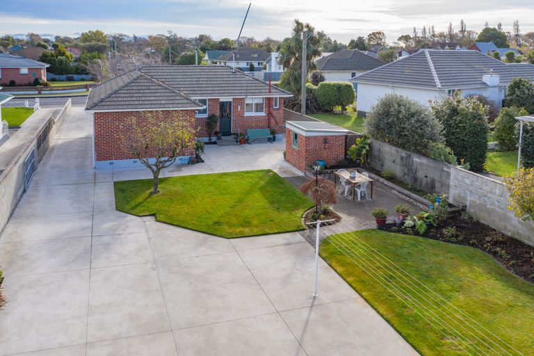 Photo of property in 17 Cedars Street, Hoon Hay, Christchurch, 8025