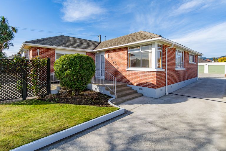 Photo of property in 17 Cedars Street, Hoon Hay, Christchurch, 8025