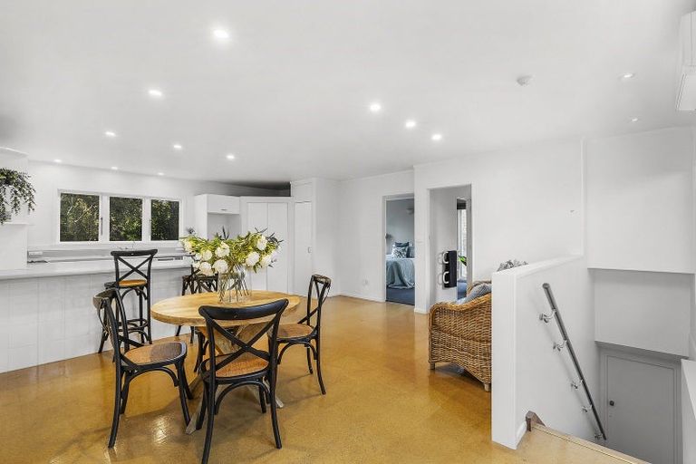 Photo of property in 44 Kahu Road, Paremata, Porirua, 5024