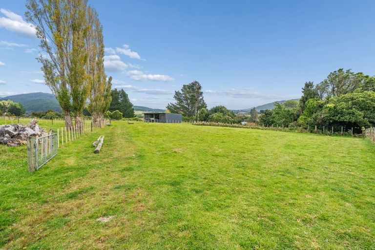 Photo of property in 1712 State Highway 2, Kaitoke, Upper Hutt, 5018