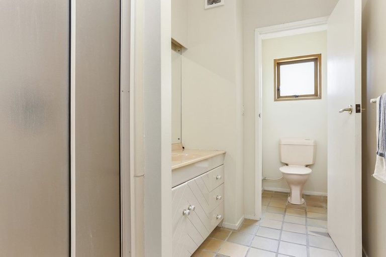Photo of property in 35 Toroa Street, Torbay, Auckland, 0630