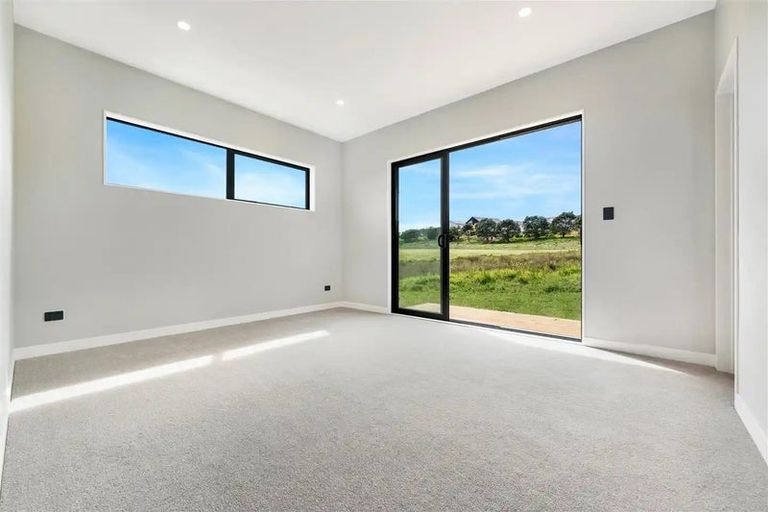 Photo of property in 53 Ta Moko Drive, Gulf Harbour, 0930