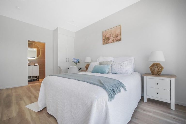 Photo of property in 72 Opoka Street, Papakura, 2110