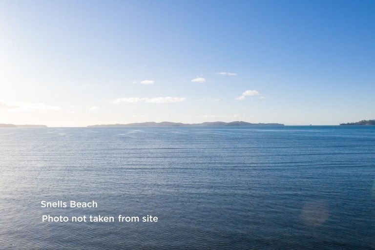 Photo of property in 11 Awatere Place, Snells Beach, 0920