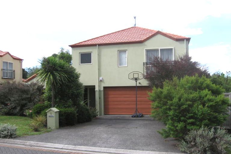 Photo of property in 5 Dainton Place, New Lynn, Auckland, 0600