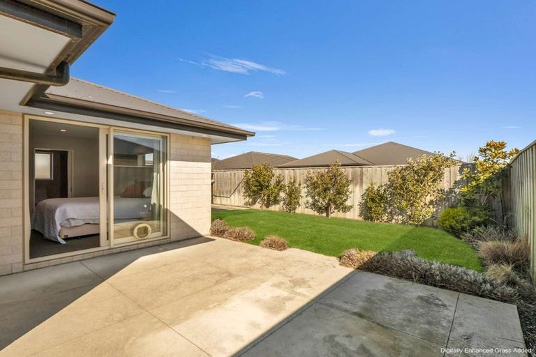 Photo of property in 37 Waituna Street, Pegasus, 7612