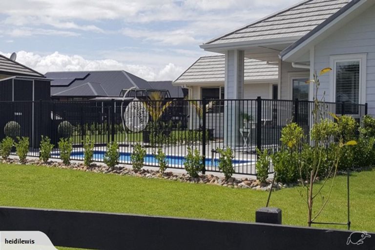 Photo of property in 32 Mike Smith Drive, Cambridge, 3434